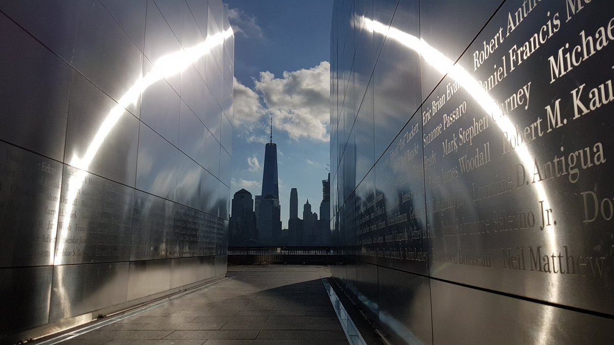 julesdaigle67's tweet photo. .@TeamRWB returns to #libertystatepark for our 3rd annual 11 on 9/11.  Run starts @NJ911EmptySky #911 at 6:20am to #Honor911  #NeverForget https://t.co/YReBwnZKJh