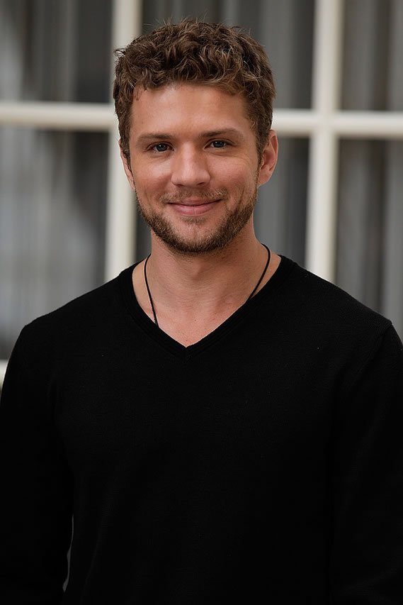 Happy Birthday Ryan Phillippe 