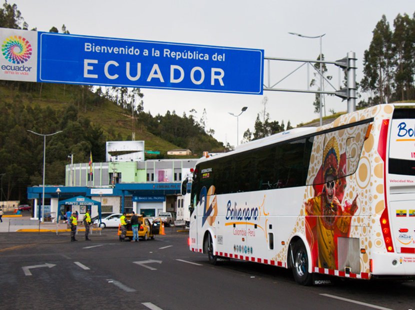 DolarToday's tweet photo. ¿PENSANDO EN EMIGRAR? Conoce cómo viajar hasta Ecuador y Perú en autobús -► https://t.co/ZnwiCUmFNn https://t.co/BPFAtFARdE