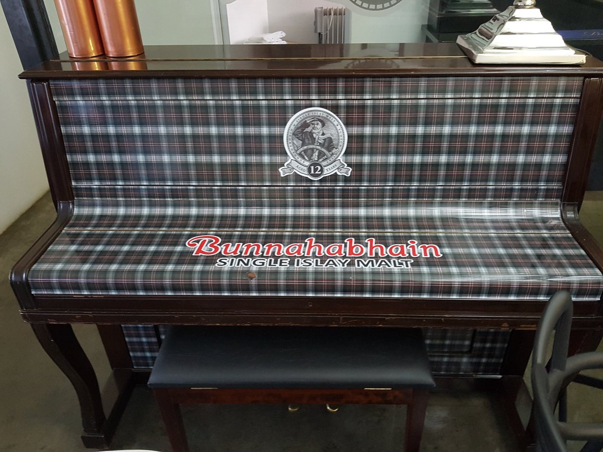 cbdemilo's tweet image. What a splendid place in Clarens in the Freestate of South Africa! The Highlanders Quarters!