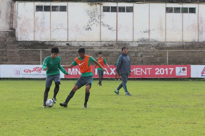 Lihat gambar di Twitter