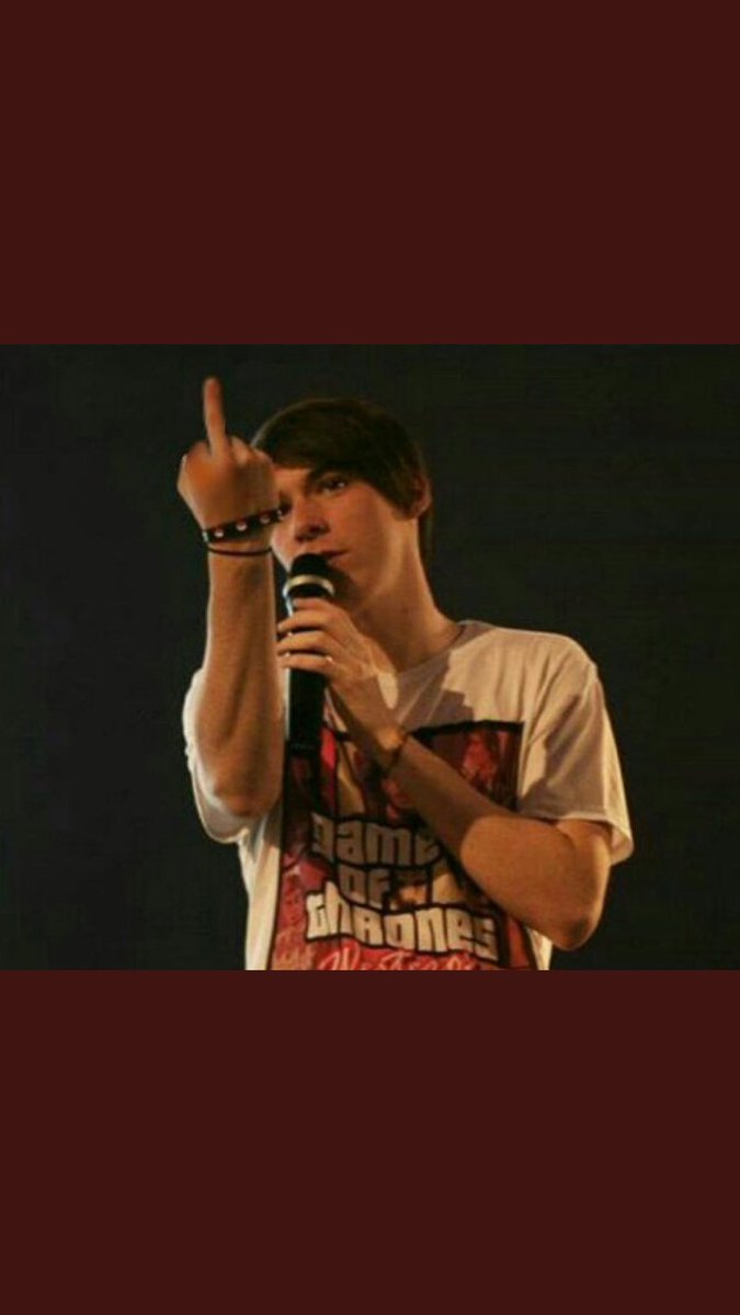 FolagoR's tweet photo. "Fola no merece tantos siscriptiris pirqui jigui mil i pikimin"

Yo: https://t.co/L6y0USFkif