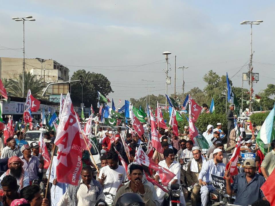 JIPOfficial's tweet photo. کراچی : روہنگیاہ مارچ کا باقاعدہ آغاز ہو گیا 
#KhiStandsWithRohingya https://t.co/v8gTxnVOPE