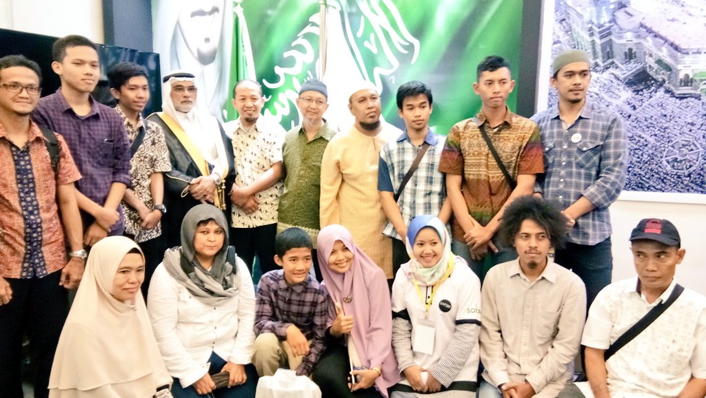 Indobookfair's tweet photo. Alhamdulillah, Selamat sekali lagi kepada para pemenang undian naik haji @Indobookfair #IIBF2017 https://t.co/b7xMvlhSlW