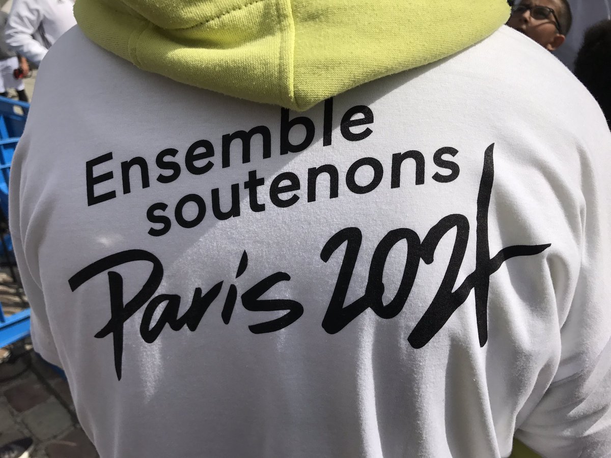 FrancoisDagnaud's tweet photo. A quelques jours de la décision de Lima, on s’engage : les Jeux, on les veut ! #Paris2024 #FACS2017 https://t.co/lVpInGWEBJ
