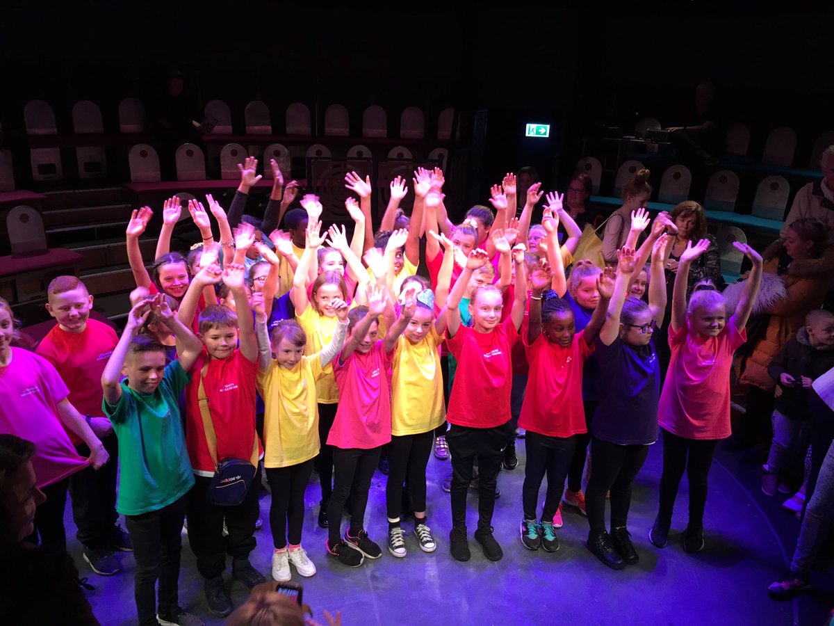 Well done to all the children who took part in Little Hulton Schools Together at Salfords round theatre!