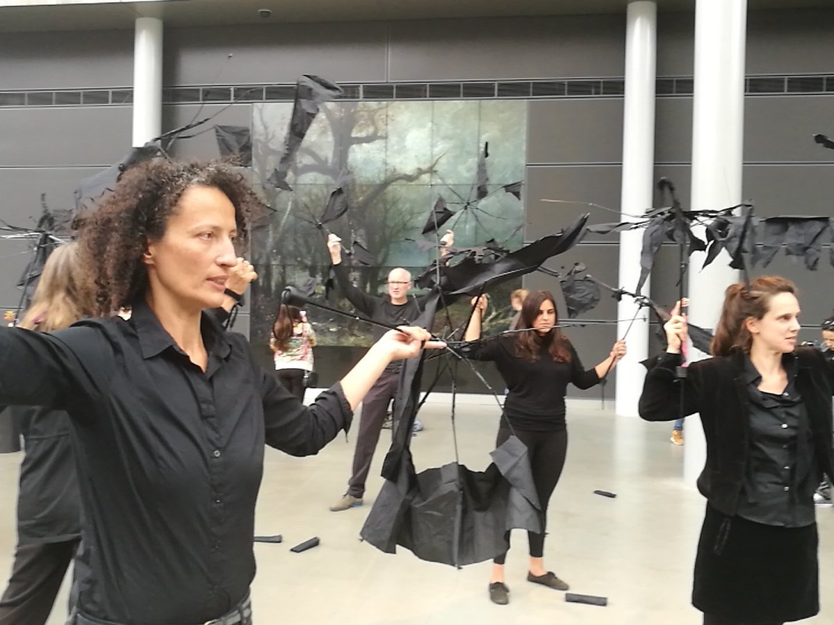 disob_futures's tweet photo. After #DropTheShell, @FFcultureNL strikes again —this time with 20+ performers taking over @VanGoghMuseum sponsored by @Shell. #artwashing https://t.co/LUlhJfmQfx