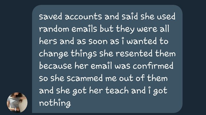 ❌Scammer❌
@HlIIJACK stole the saved accs from <a href="/fxndomsquad/">Marie Mendes 💕</a>
Block and report ✔
Rt to spread 🗝