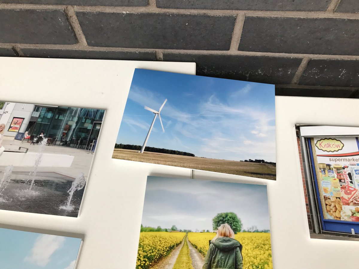 MRJJ82's tweet photo. Some of my photos on show at the cast for #DNweekeND #DNLegerFest #September #doncasterisgreat https://t.co/AyNzLnGgmt