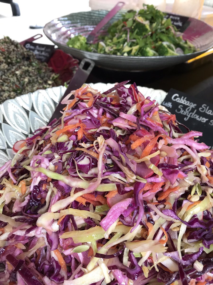 EatMeDrinkMeLDN's tweet photo. Lovely salads and pies courtesy of Aroma Organic today at #W5FoodMarket #Ealing until 3pm https://t.co/u09YxvRPA9
