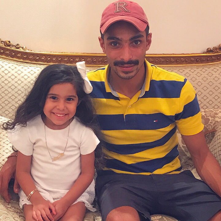 ahmedelramal95's tweet photo. #TeMaa 👑🙈🌸 https://t.co/xHrKvuwJ9I