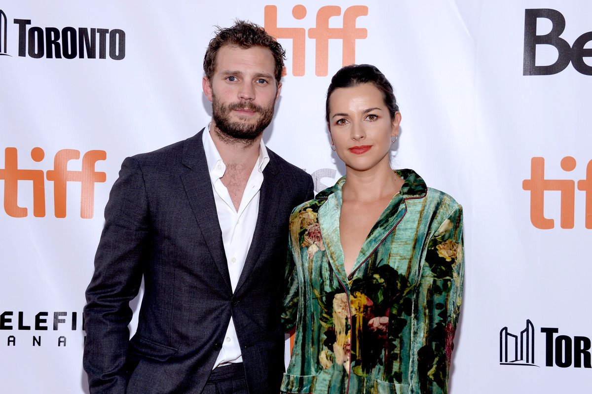 RoratoSilvia's tweet photo. #AmeliaWarner    #JamieDornan    #TotallyPerfect    #TIFF   Thanks a lot @JamieDornan_org  @EverythingJDcom  @Jamie_DornanCan @OhMyFifty https://t.co/8WcENj5sMT