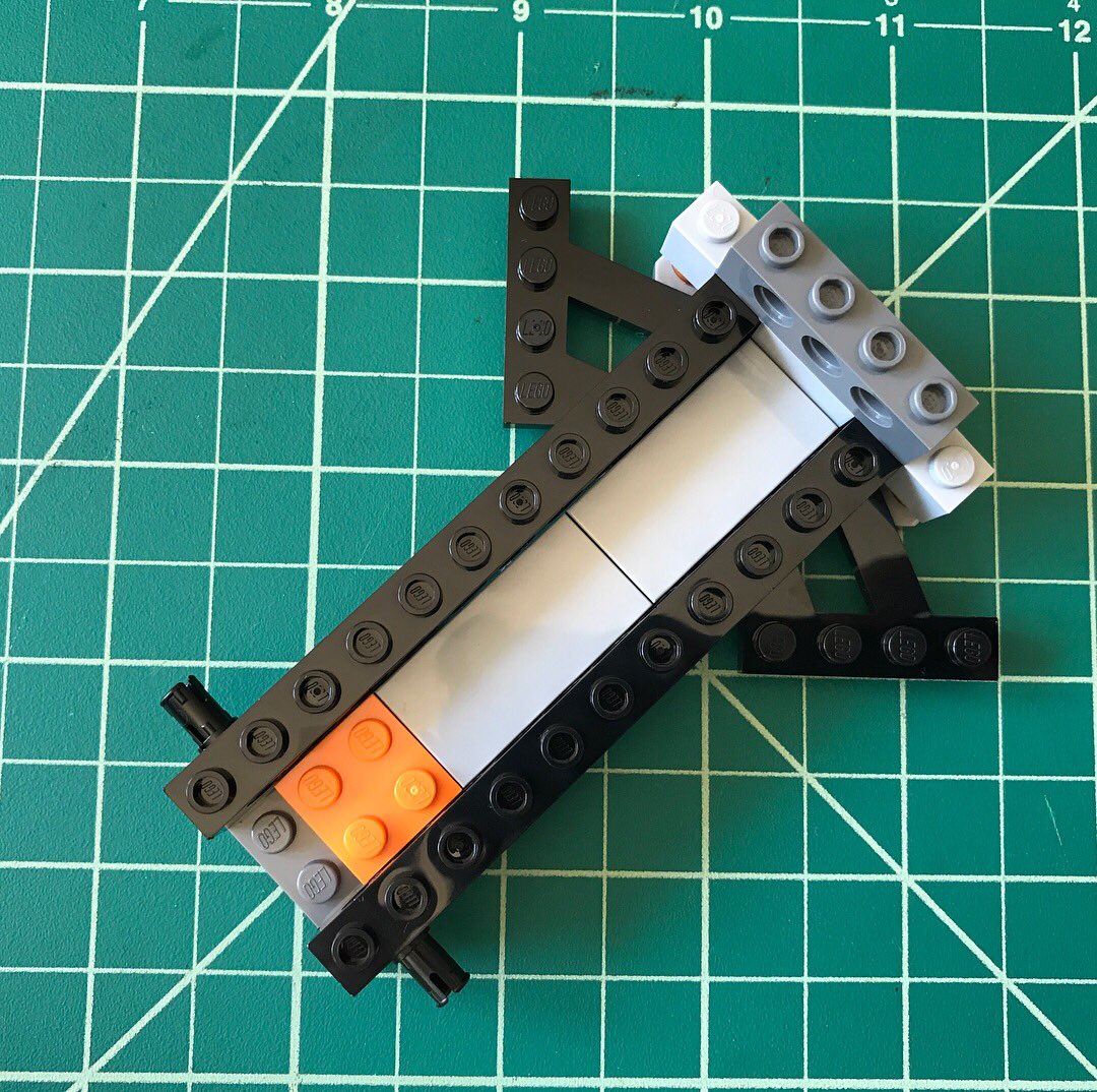 twojoeslegos's tweet photo. #frozenincarbonite #empirestrikesback #StarWars #lego https://t.co/Xt4Z6b1leA