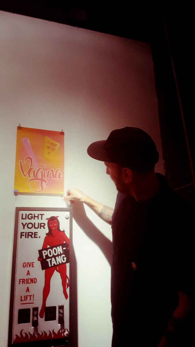CooptyDunn's tweet photo. This is Josh from @BestDressedSign red dotting and buying my piece. #previnylettes #femalesignpainters https://t.co/VDszv5MW15