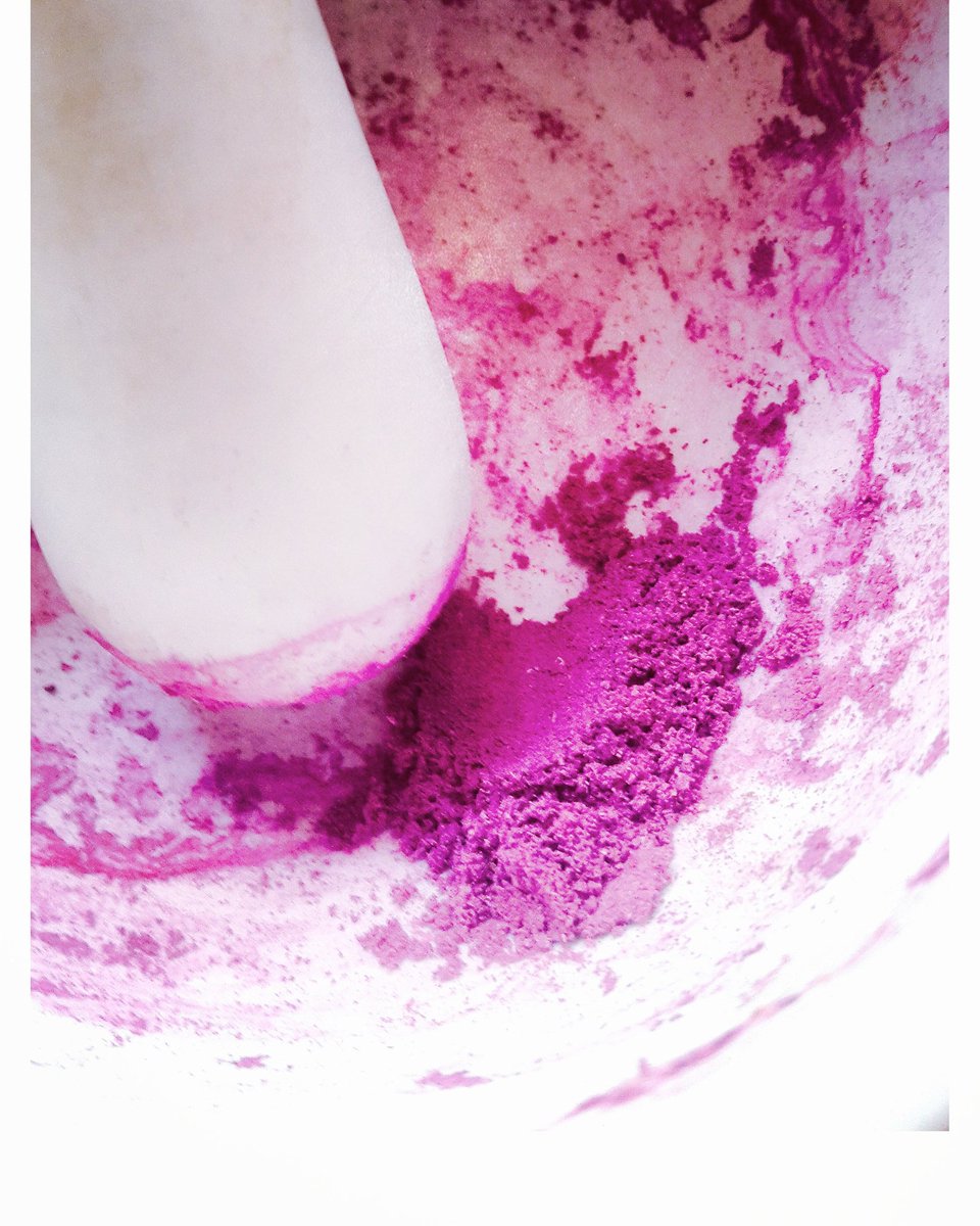 IsabelIamPhoto's tweet photo. #organicmake #rosepowder #ROSE #DIY #diyproject https://t.co/ht9cK6j2R4