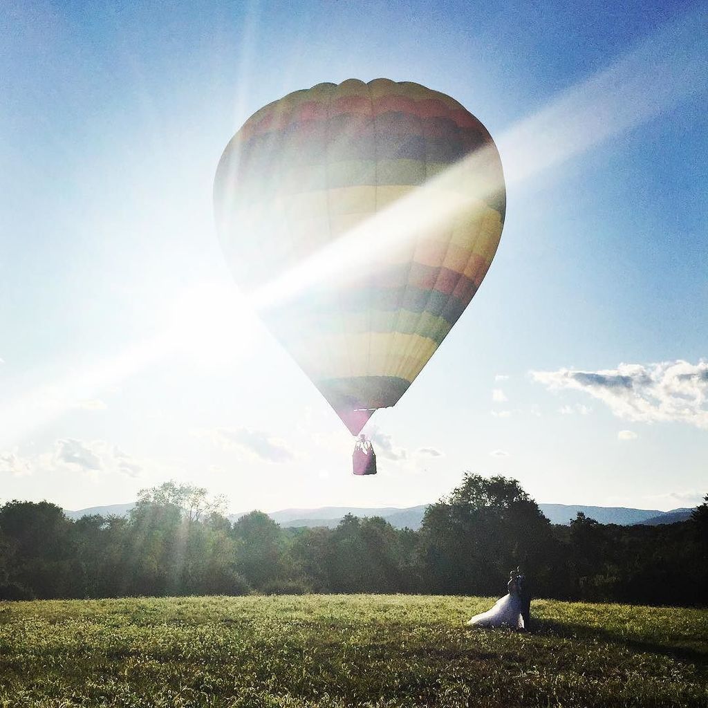 Yesterday is what Virginia wedding dreams are made of! #holtryantheknot #shindigweddings2017 @thecateringoutfit <a href="/c/">c</a>… ift.tt/2xXwJMF