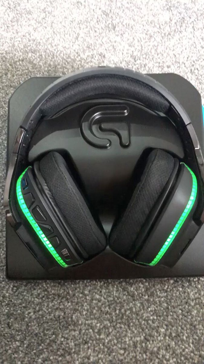 FacultyGOD's tweet photo. Selling G933 Gaming Headset ✅CHEAP✅ Interested 🔄DM Me🔄@HyperRTs@NightRTs@FameRTR@AlienRTs@FearRTs@FatalRTs @DevilRTs @GFXCoach https://t.co/S5twfPnIUd