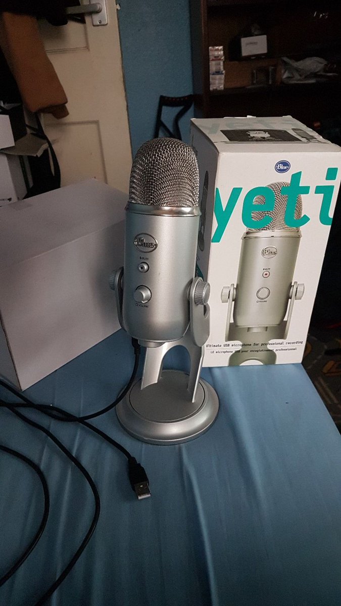 FacultyGOD's tweet photo. Selling Blue Yeti ✅CHEAP✅ Interested 🔄DM Me🔄@HyperRTs@NightRTs@FameRTR@AlienRTs@FearRTs@FatalRTs @DevilRTs @GFXCoach https://t.co/nRzZMkCtCC