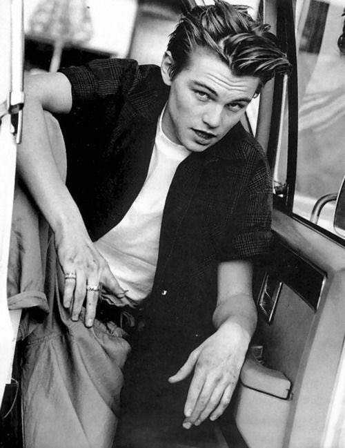 smer13JWT's tweet photo. Leonardo *SPOSAMI TI PREGO* Di Caprio. #MaQuantoSeiBello #Addio #PinterestTiAmo https://t.co/6m4QeYLD0i