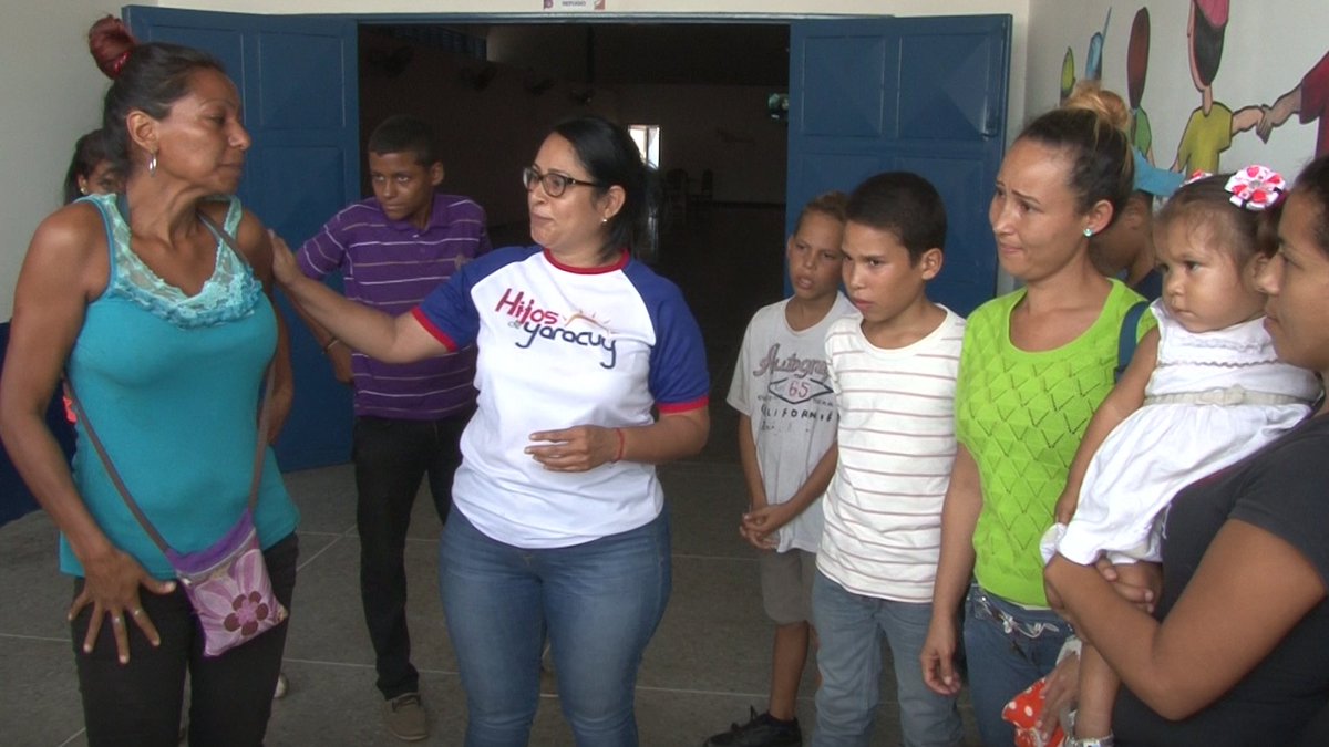 GobiernoYaracuy's tweet photo. Junto a Gob. @JULIOLEONYARA e Hijos de Yaracuy, atendimos a familias vulnerables de la zona metropolitana. https://t.co/CquveZiLxJ