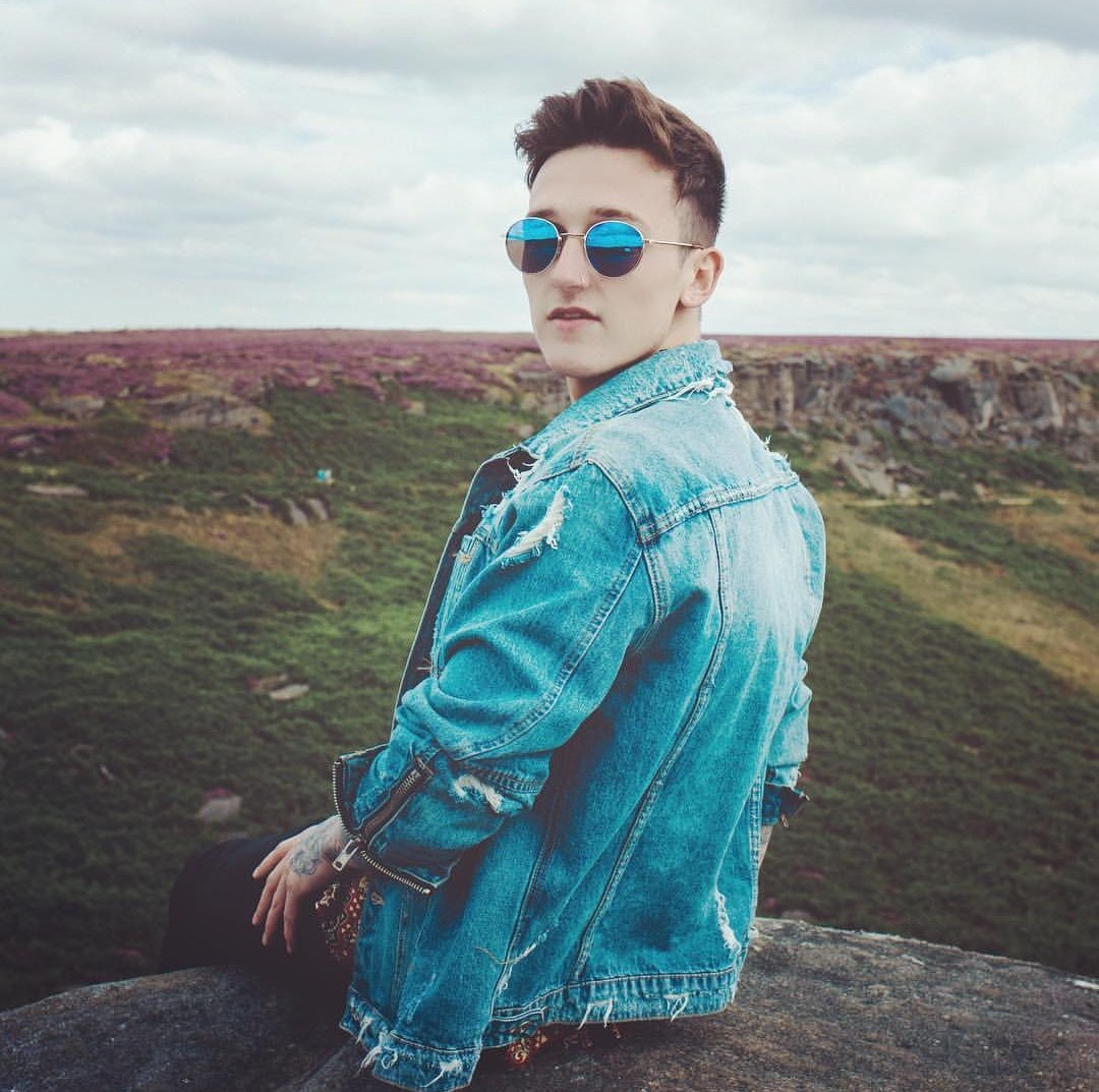 ITgirlJADE44's tweet photo. @jwaltonmusic Can't wait π₯β€οΈπΈ#KeptMeSafe https://t.co/IA6OdRKkRx