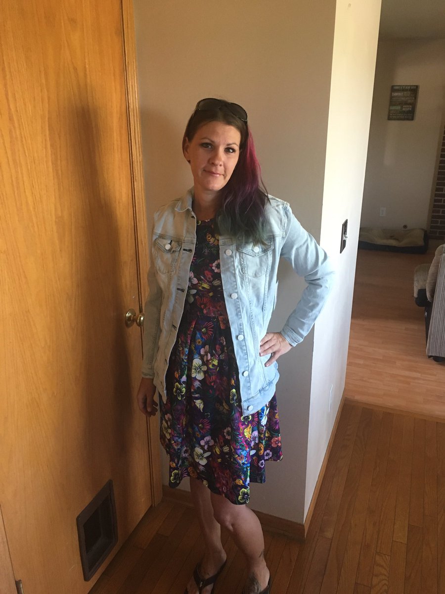 Kelli0823's tweet photo. #ootd #lularoeamelia #lularoejaxon #lularoekellio #lularoecelebrity #unicorns #jeanjacket #girlboss https://t.co/UWrnas6cmf