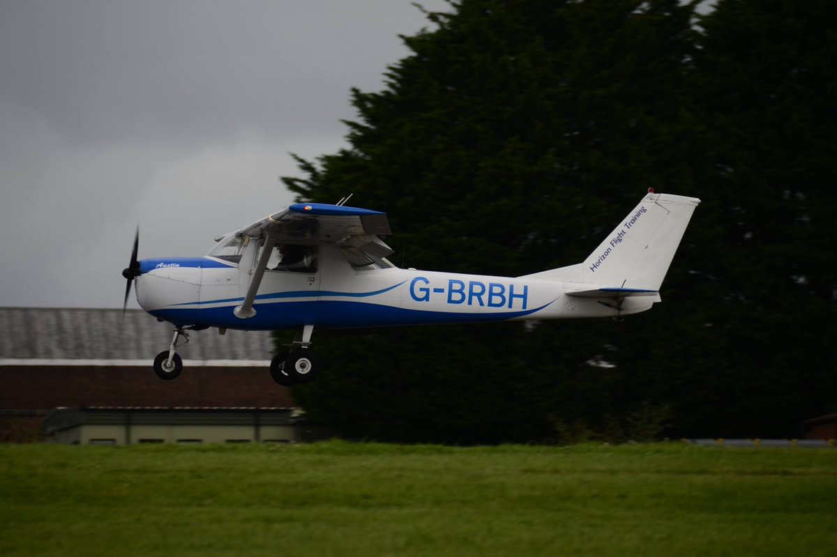 FlightHorizon's tweet photo. G-BRBH This morning #Aviation #AviationFest #flying #pilot #pilotslife #southwales #stathan #midglamorgan #barry  #aircraft #lightaircraft https://t.co/PctmR46KnV