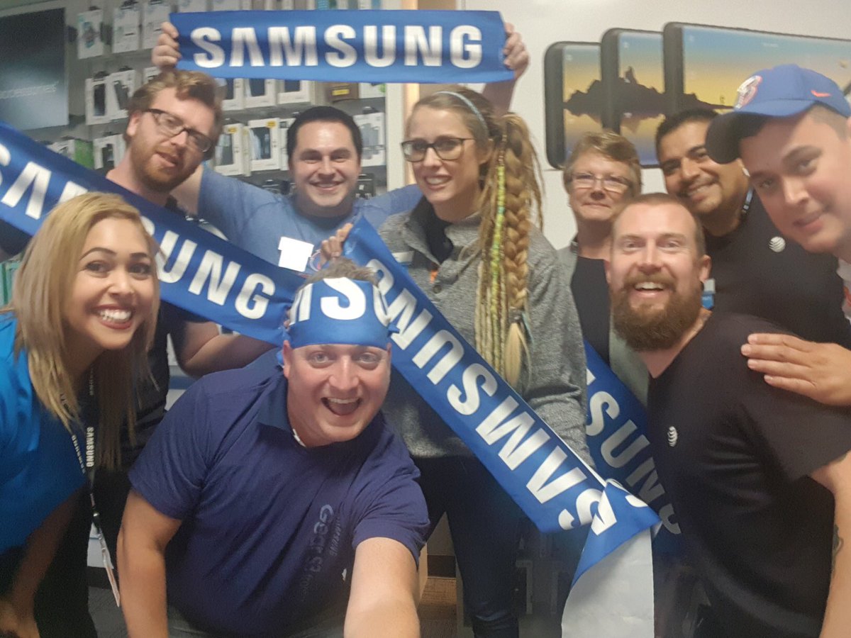 jakefrom_att's tweet photo. getting ready for note 8 launch with best Samsung rep in the league! @rmridahofalls @jmonique24 https://t.co/xpqaobcFfm