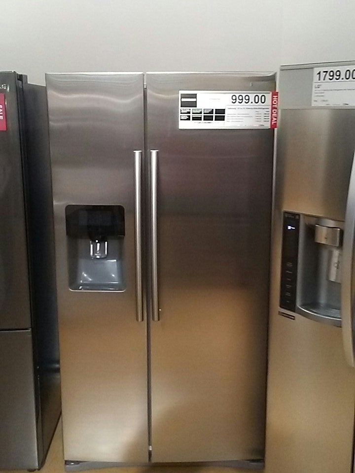 JCPenney2908's tweet image. Still have labor day sales.