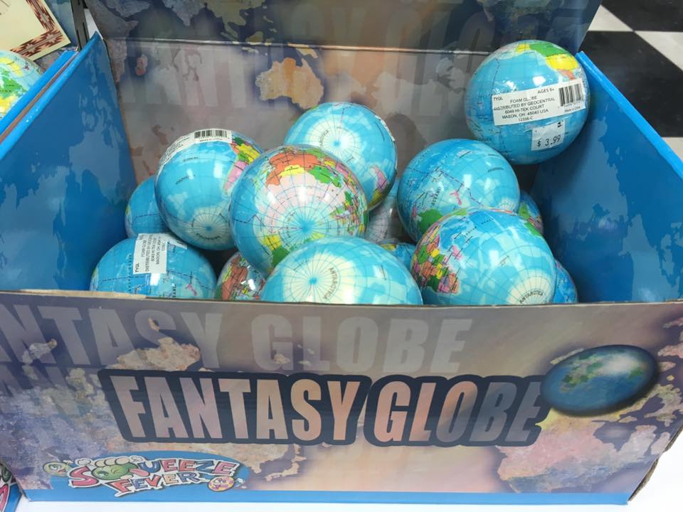 AMassAwakening's tweet photo. THE GLOBE IS A FANTASY #FLATEARTH IS REALITY https://t.co/chFN8lIuwn