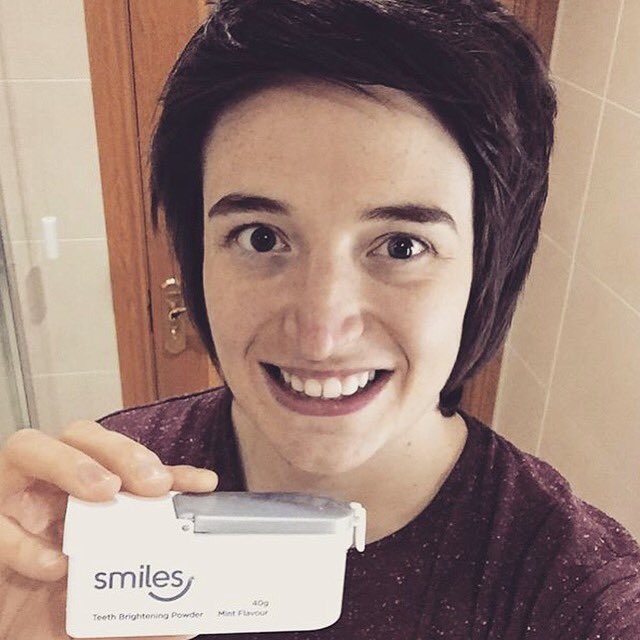 The lovely @sarah_mc7 with her Smiles Powder 😍 #smilespowder