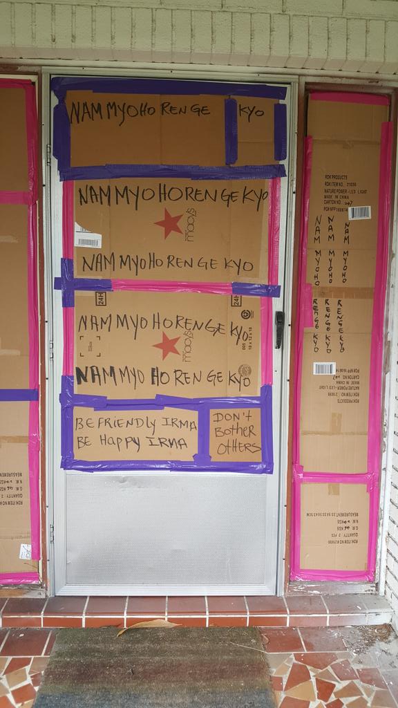 LingTjay's tweet image. 