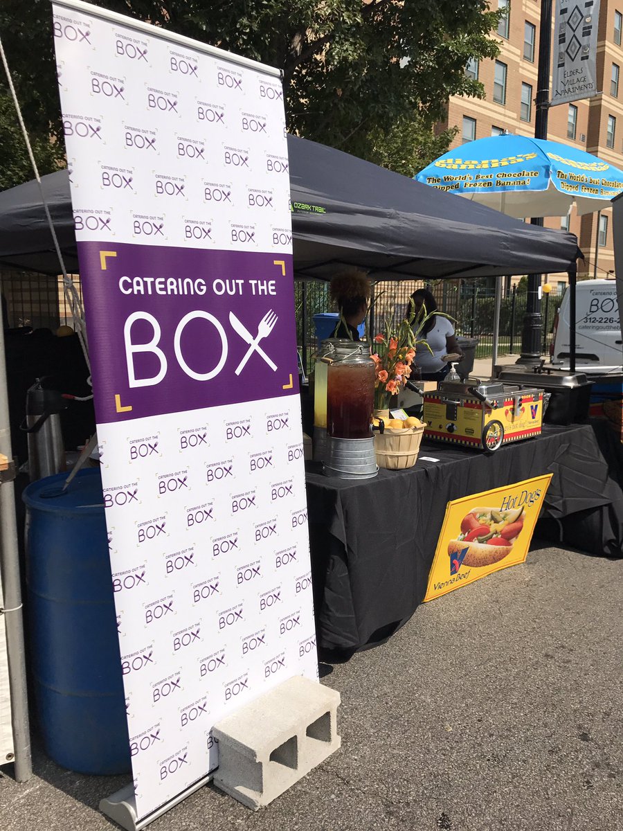 cateringotb's tweet photo. 79th Street Renaissance Festival! We ar here until 5 with the Hot Mix 5 and Farley Jack Master Funk! https://t.co/BUsWfmV2Ml