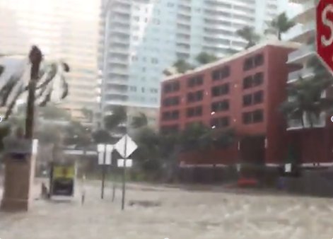 Nuevo HURACÁN. José alcanza el poder de Irma: ya es un huracán de categoría 4  DJYSiW4WAAEGsB7