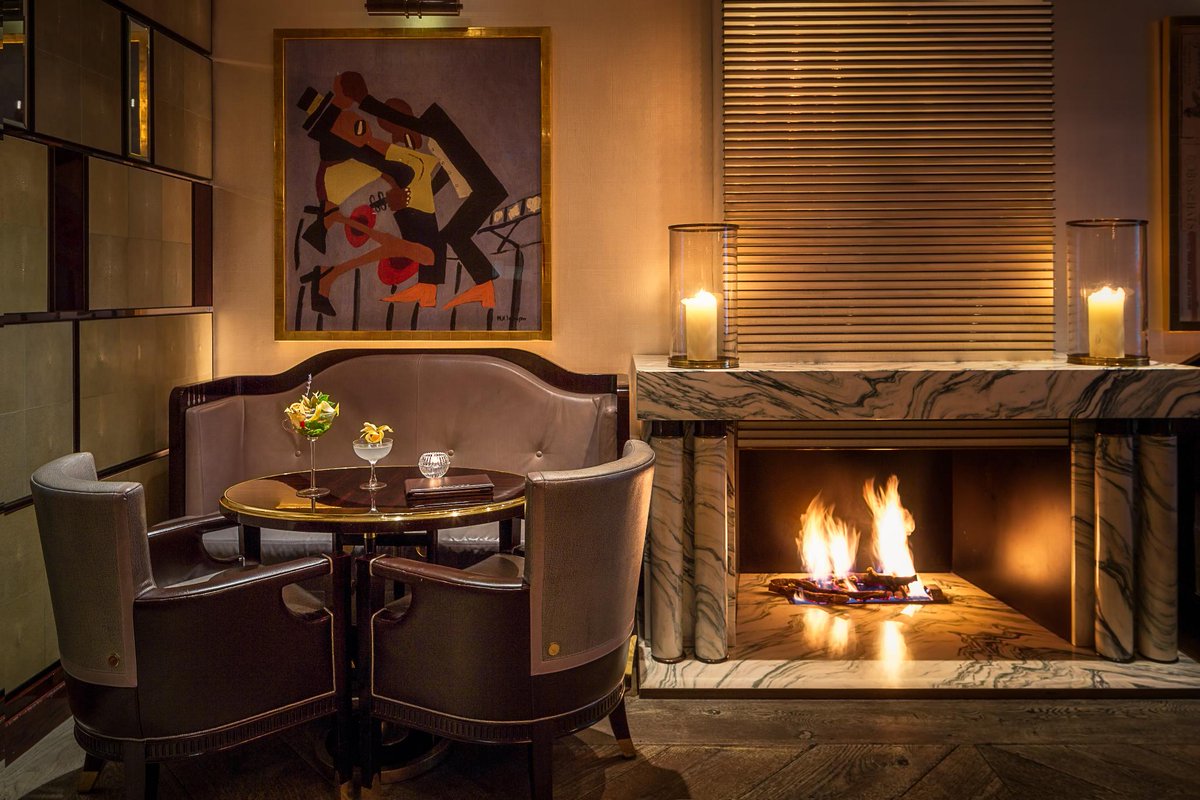 It's getting to that time of year when you cosy by the fireplace with a cocktail  in hand for a #CorinthiaMoment in Bassoon! #LondonBars
