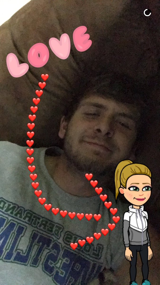 gracestr8's tweet photo. Hey QT happy 200 day snap streak. 😏🔥🔥 https://t.co/MUERWo2m2N