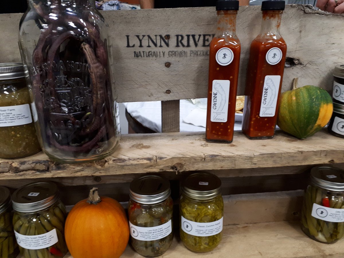 CathyRehberg's tweet photo. Delicious cayenne sauce @LynnRiver @StratfordON  @GarlicStratford https://t.co/vrrA2p3e62