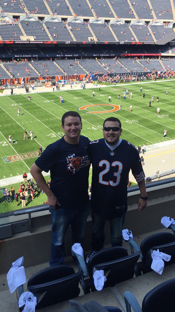 IowaBrothers's tweet photo. Brotherly Love #BearsPhotos https://t.co/FsvSRrFnml
