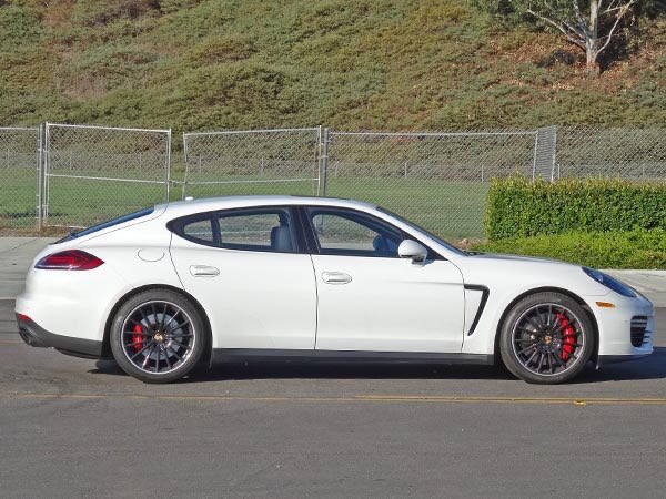 JIN품 ̆ ̆★🎗 on Twitter: "the car Jimin was on is probably Porsche