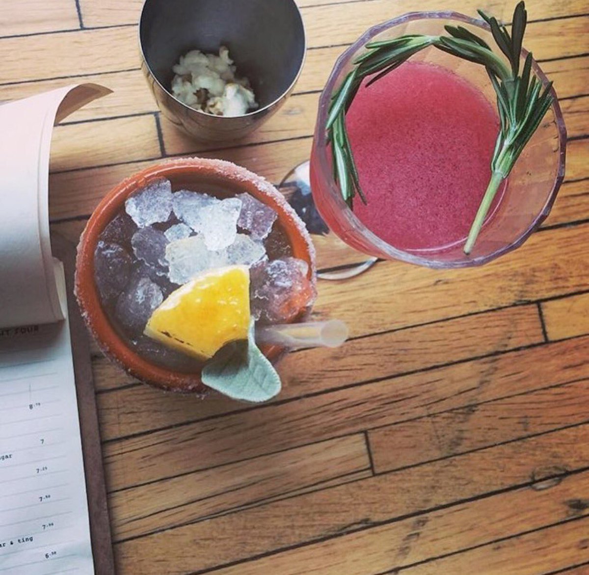 threeeightfour's tweet image. Happy #happyhour y'all 🙌🍸🍾