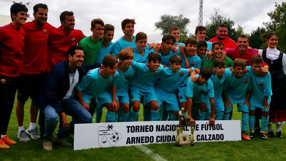 FCBmasia's tweet photo. 👍 Un altre bon cap de setmana per al futbol formatiu amateur:

🏆 Arnedo - Infantil A
🏆 L'Ampolla - Aleví A
🏆 Artés - Benjamí C

#FCBMasia https://t.co/LOs37rSQZO