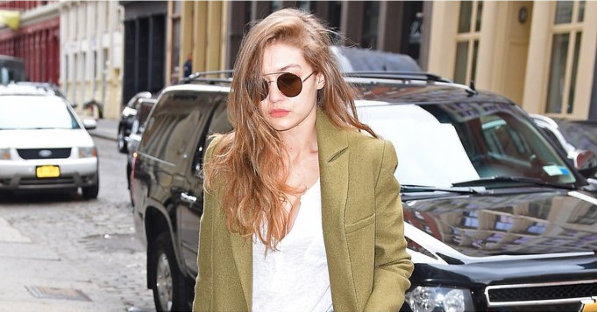instacutecanada's tweet photo. Gigi Hadid's Fall Style Decoded in Several Easy… https://t.co/NMysy5Ganx #Gigi_Hadid #Celebrity_Street_Style #Style_Tips #Style_How_To https://t.co/ypb2v4y4B5