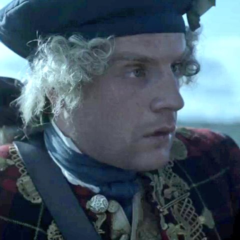 AndrewGowerF4ns's tweet photo. #MarkMe #Droughtlander is over! #BonniePrinceCharlie #Outlander #CountdownToOutlander #OutlanderSeason3 #Goodbye #SweetPrince #Farewell ๐ https://t.co/5PXmMyZOn1