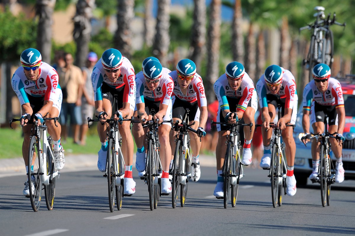 VelonCC's tweet photo. Since starting this Vuelta Stage 1 TTT in 2011, @HansenAdam has raced 6⃣5⃣,0⃣9⃣8⃣.4⃣ kilometres across 19 consecutive Grand Tours. Chapeau 🎩 https://t.co/A3vqxD0V8r