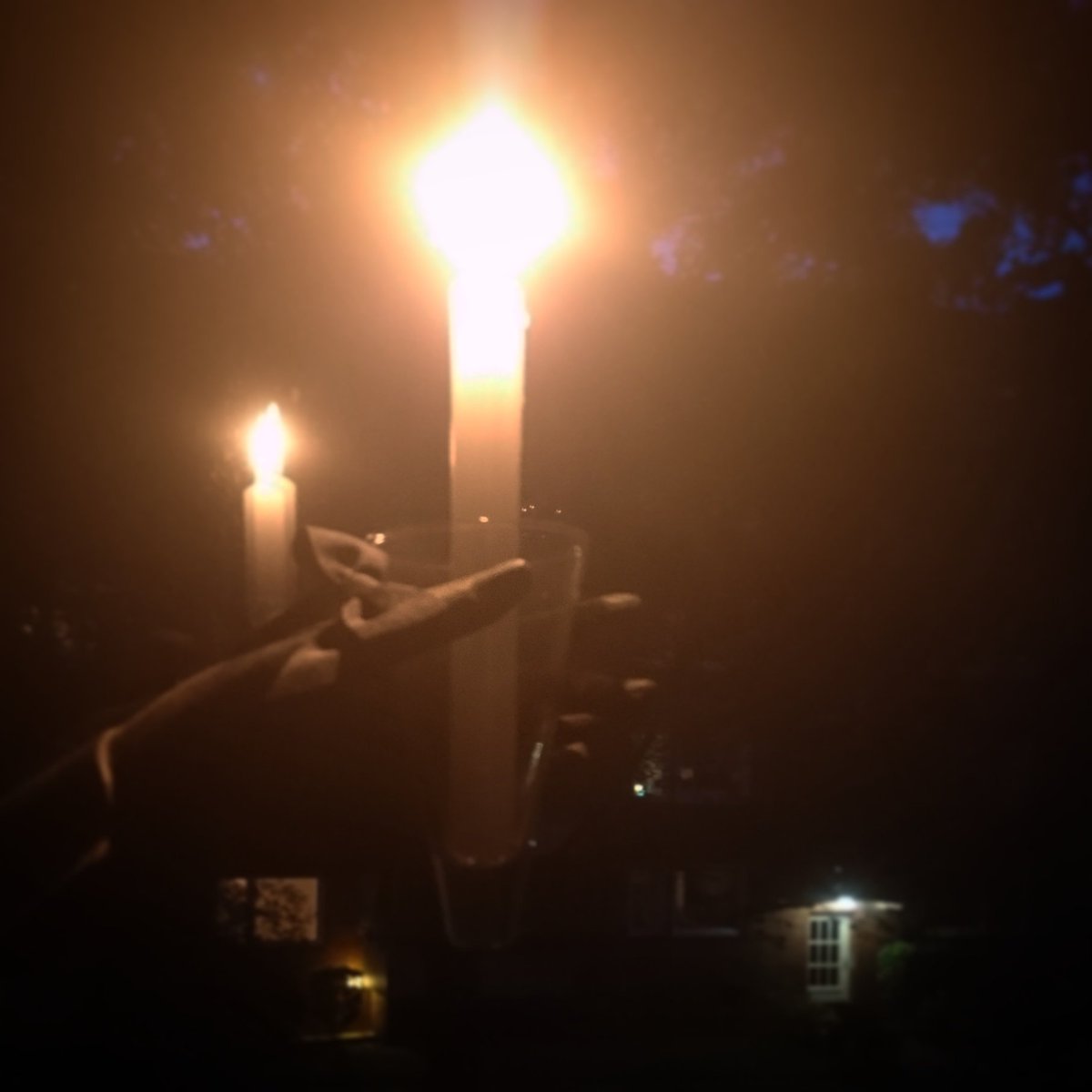 Stell eine Kerze in dein Fenster #welt-suizid-präventionstag