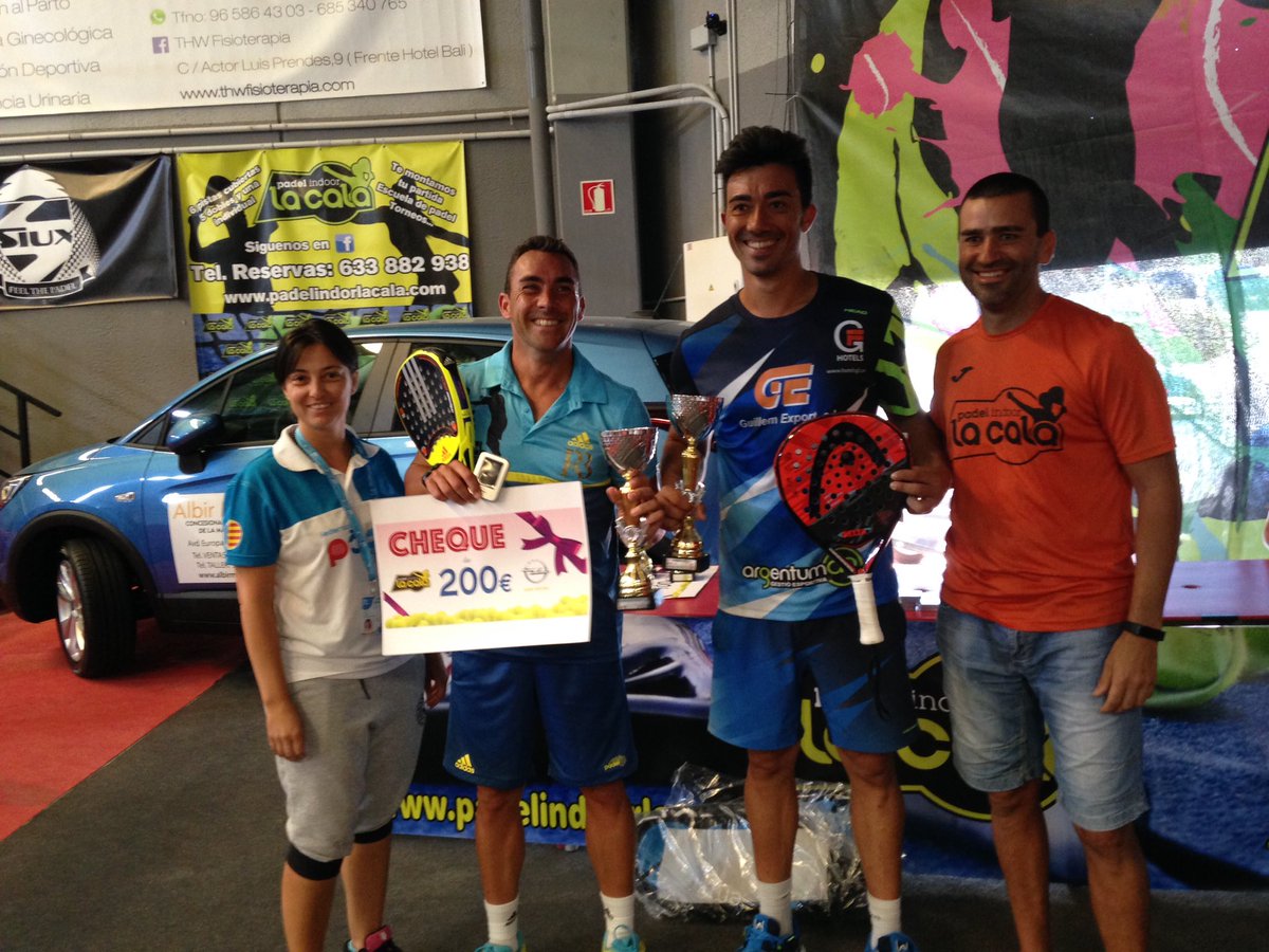 <a href="/MikiSolbes/">Miki Solbes</a> y <a href="/CRamosabad/">Christian Ramos Abad</a> ganan el federado del <a href="/indoorlacala/">Padel Indoor La Cala</a> por 6/7-7/5-6/3 ante <a href="/RichardBrooks_/">Richard Brooks</a>  <a href="/JuanmiSuch/">Juanmi Such</a>