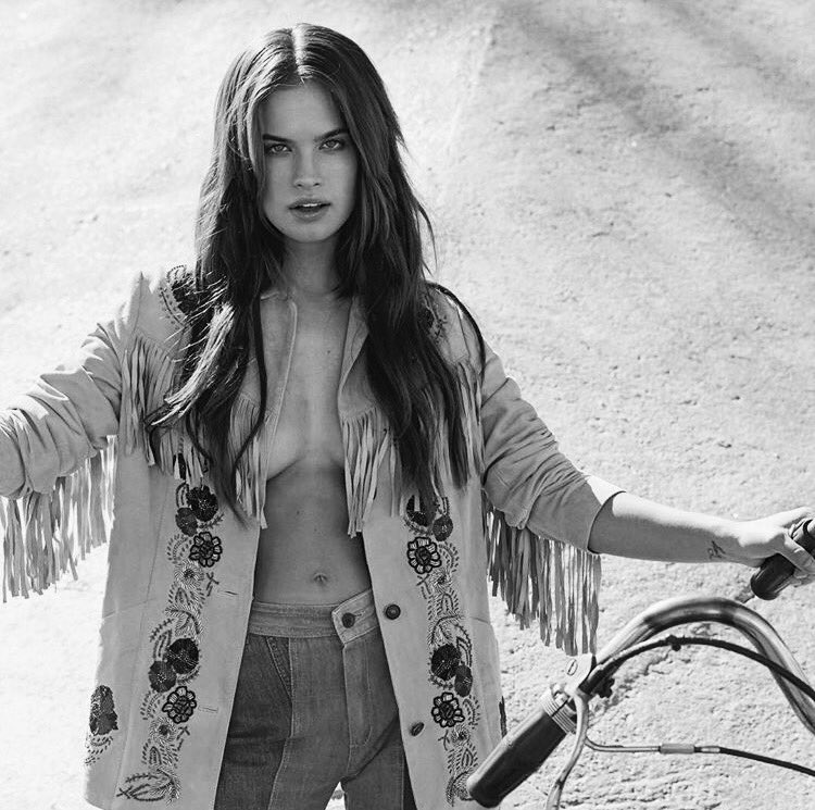 xproundnative's tweet image. 🎨 ; do re mι fɑ so fuckιn' done wιth you, gιrl.