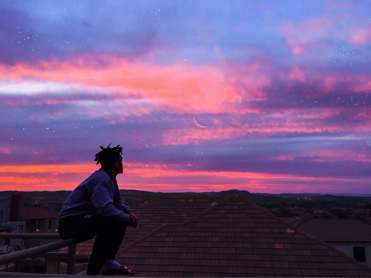 Shane_Eagle's tweet photo. Aliens https://t.co/pYX7tRvdVe
