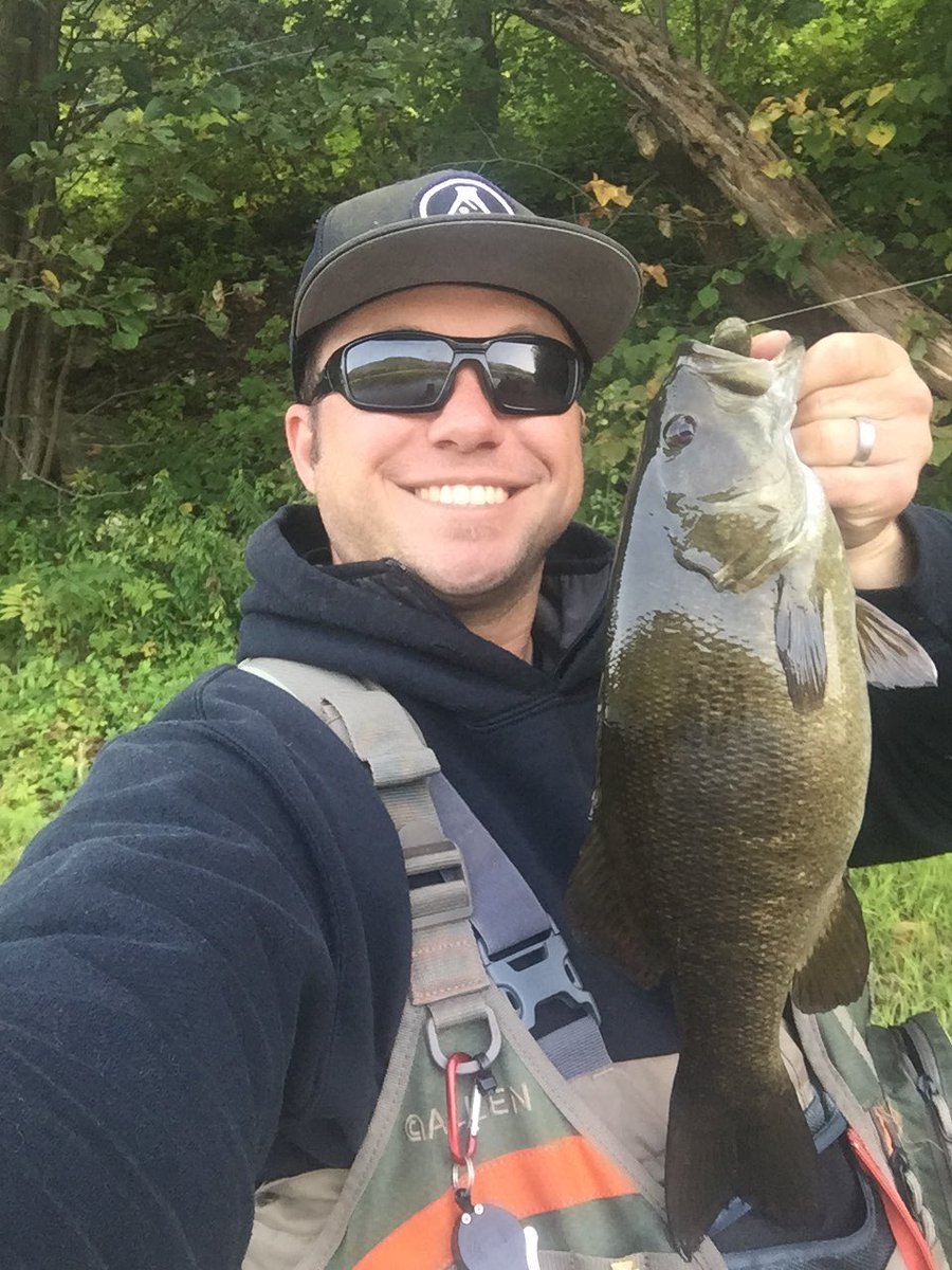 hookslinesandsinkers tweet media