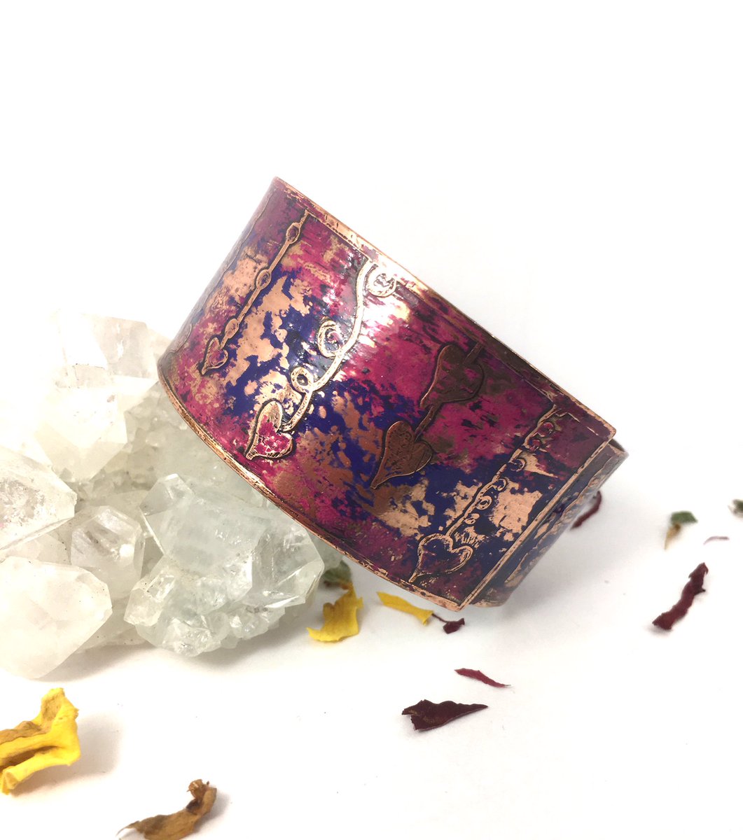 Melanie260198's tweet photo. Gorgeous bangle on https://t.co/Ww0gQKpGBi #handmade #bohobangle #colourfuljewellery #bohochic #etsyuk #retweet https://t.co/bBx5cCwnWX